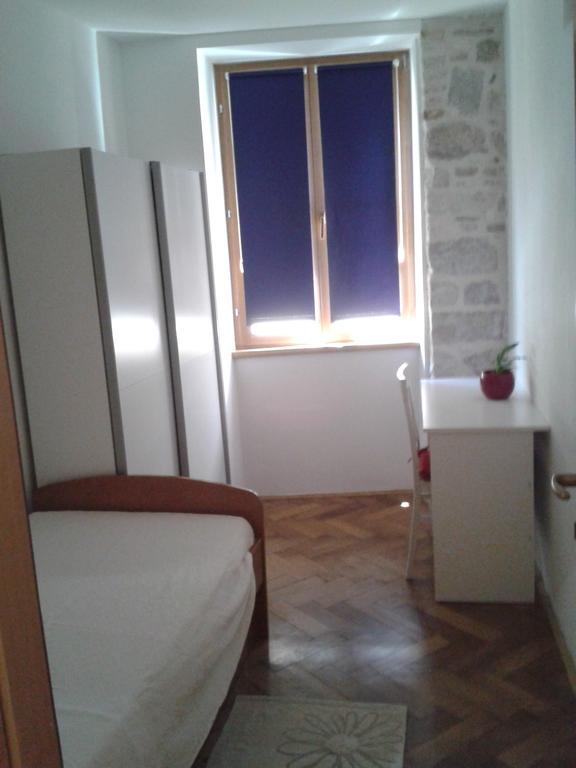 Old Town Apartment Mila سبليت الغرفة الصورة
